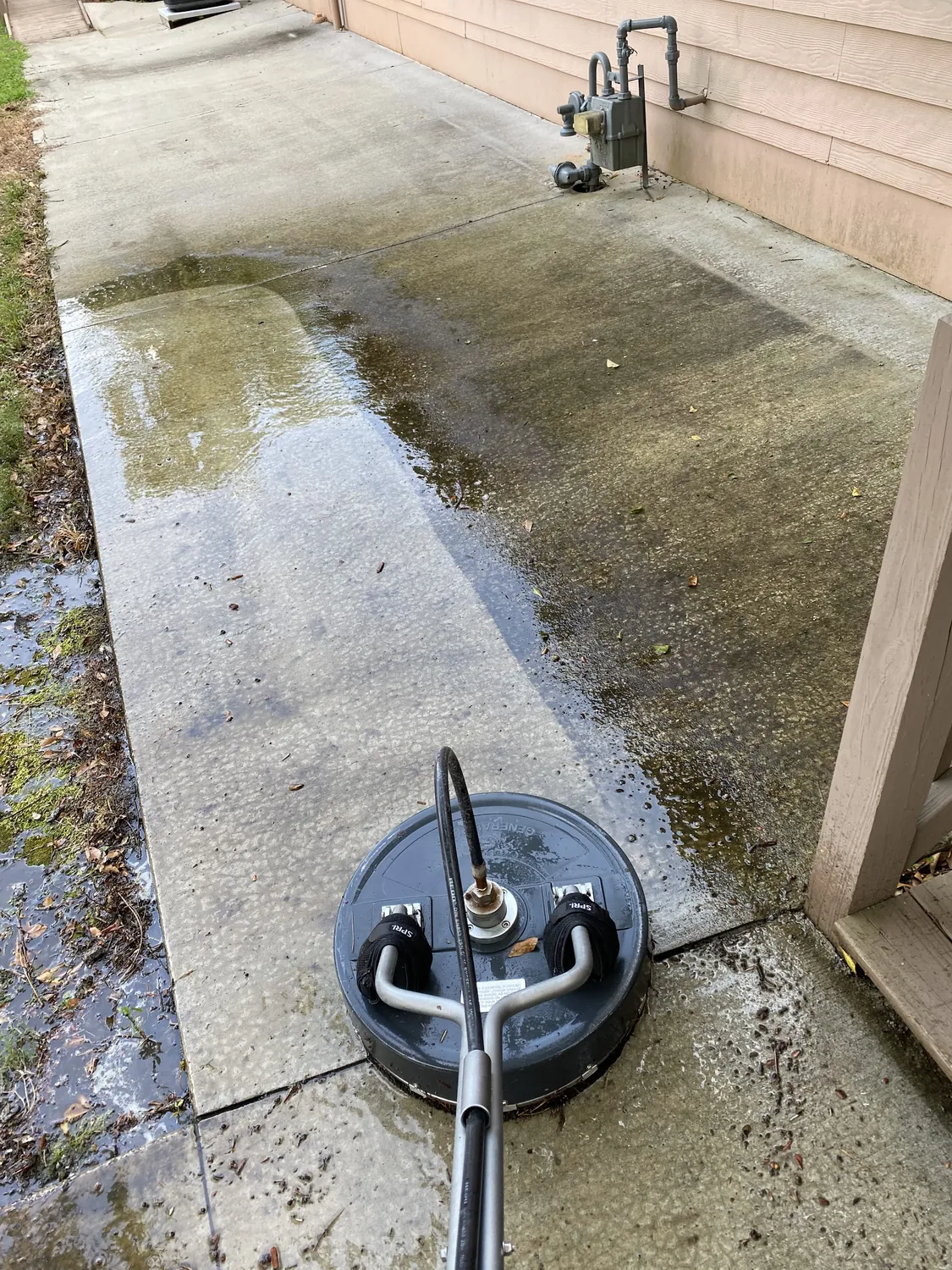 Surface cleaner, first pass